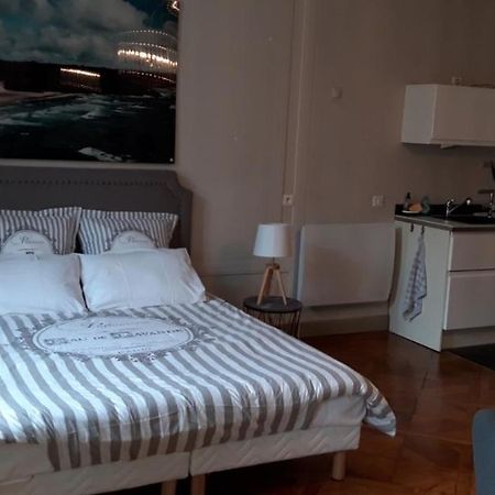 Grand Studio En Hyper Centre Apartment Quimper Ngoại thất bức ảnh